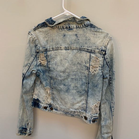 JALATE Jean Jacket - Picture 2 of 3